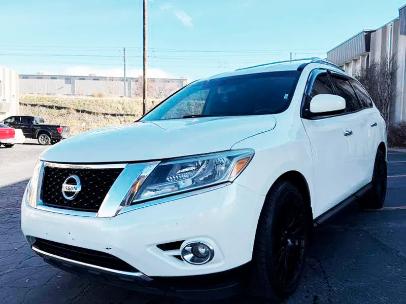 2015 Nissan Pathfinder SV 4X4