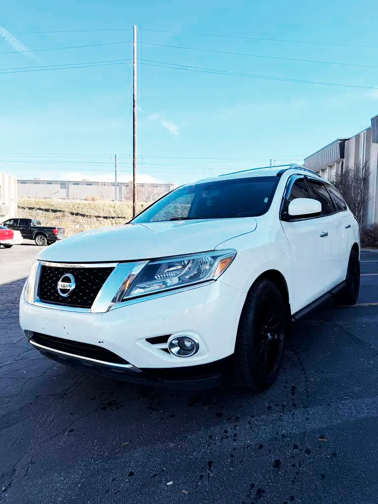 2015 Nissan Pathfinder SV 4X4